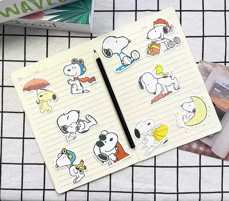 100/200pcs anime Snoopy stationery stickers cute cartoon student stationery notebook diy decoration expression graffiti stickers