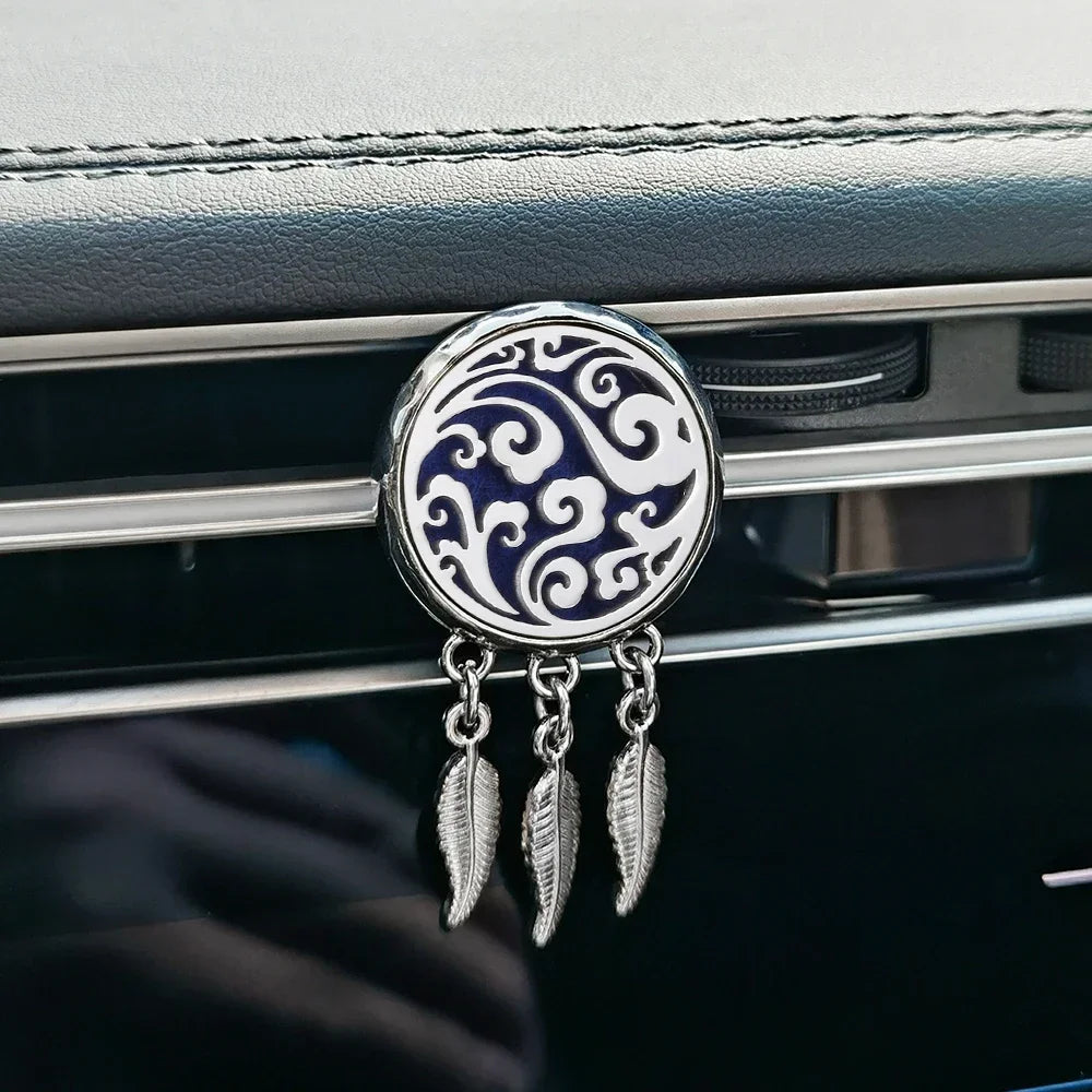 New Dreamcatcher Tree of Life Insert Car Aromatherapy Diffuser Pendant Leaf Tassel Car Air Outlet Essential Oil Diffuser Lockets