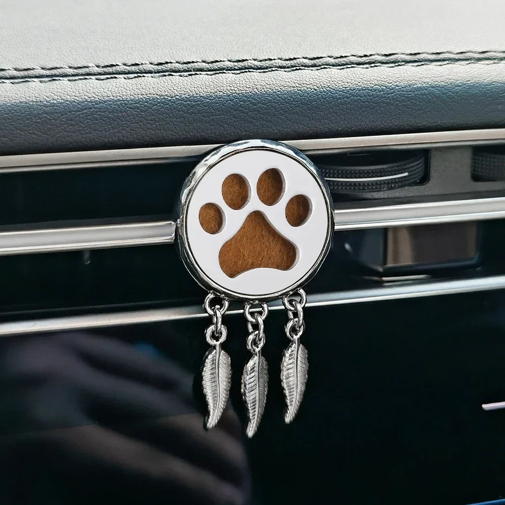 New Dreamcatcher Tree of Life Insert Car Aromatherapy Diffuser Pendant Leaf Tassel Car Air Outlet Essential Oil Diffuser Lockets