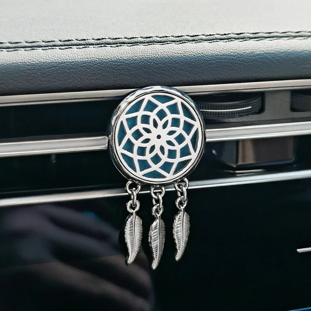 New Dreamcatcher Tree of Life Insert Car Aromatherapy Diffuser Pendant Leaf Tassel Car Air Outlet Essential Oil Diffuser Lockets